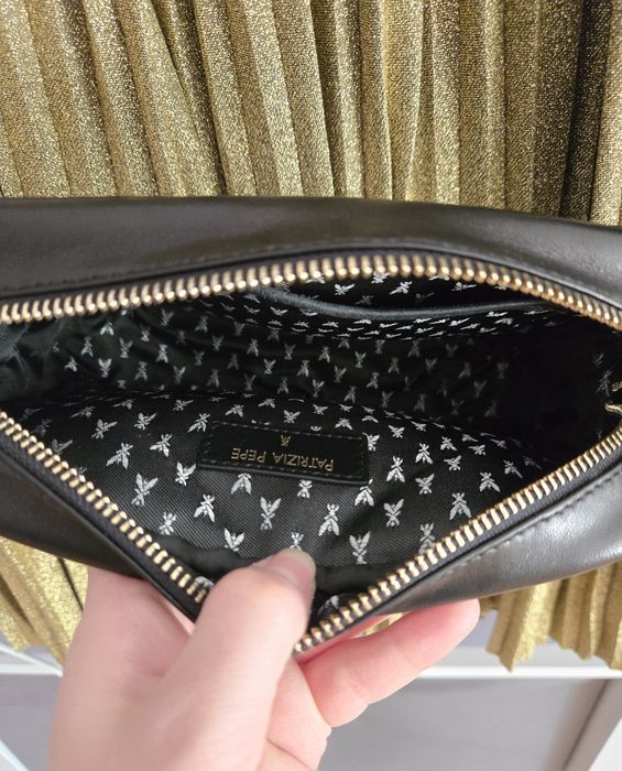 Geantă crossbody Patrizia Pepe, piele, neagră