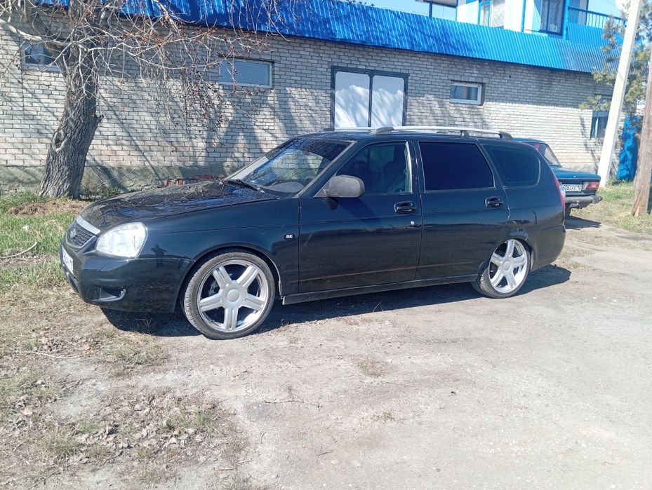 Продам Приору универсал