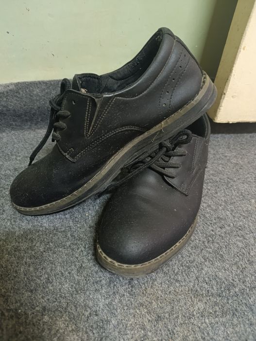 Туфли на мальчика Waikiki, 39 размер. Качественная подошва. Со шнуркам