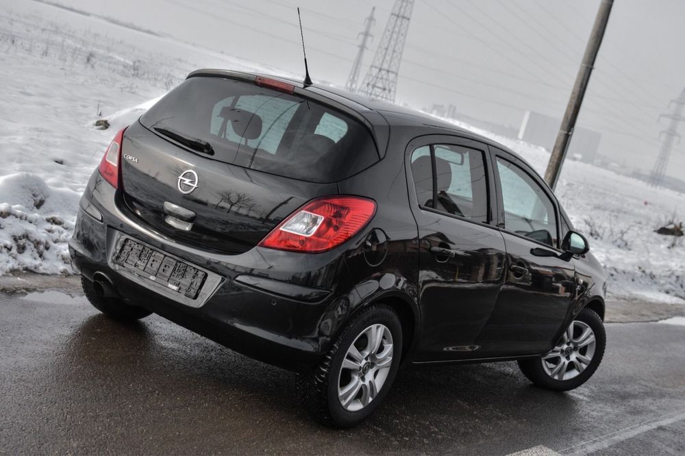 Opel Corsa euro 5 ,1.4 benzina