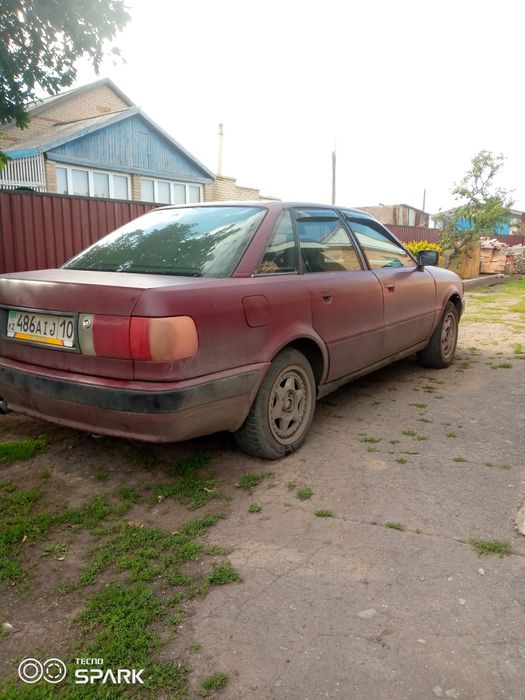 Продам обмен Ауди Б4 на полном ходу