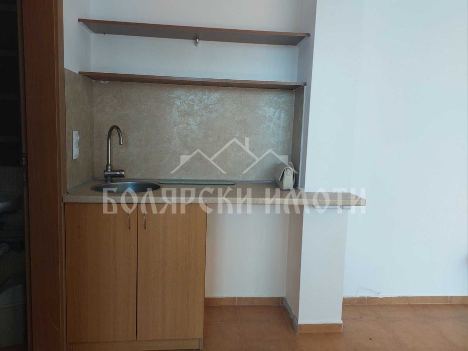 Дава се под наем Офис в Велико Търново, Център - 47 кв.м за 336.6 € - Снимка #3