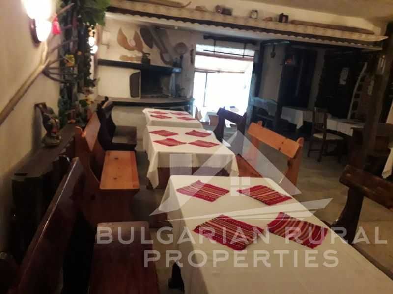 Продава се Хотел в с. Осеновлаг, Област София-област - 1200 кв.м за 375 €/кв.м - Снимка #11