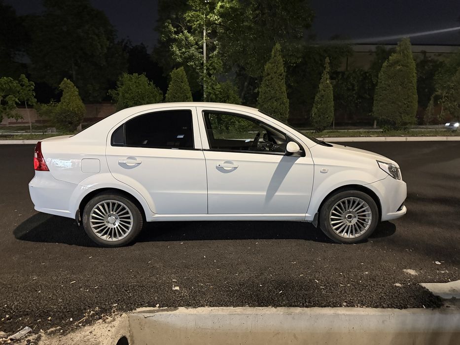 Продается срочно nexia 3