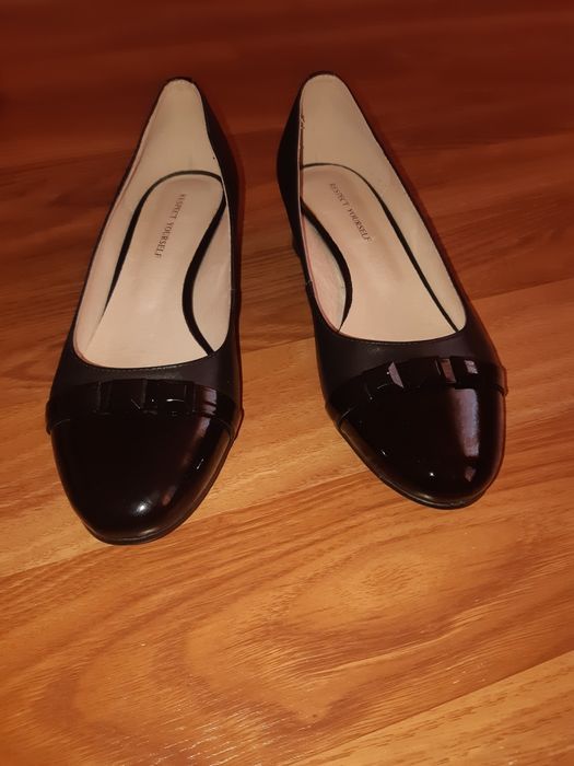 Продаются туфли демисезонные