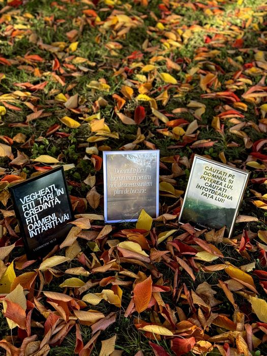 Tablouri creștine personalizate – Versete, imagini și mesaje unice.