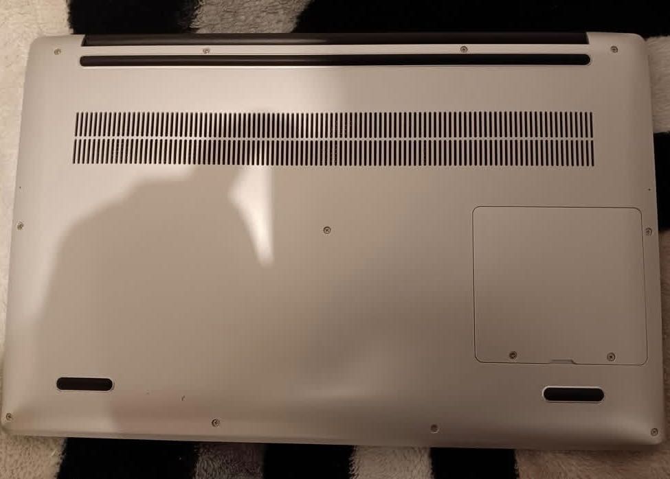 Laptop 15.6"512GB SSD, 1920*1080 Full HD, Intel® UHD Graphi, 2.4G/5GHz