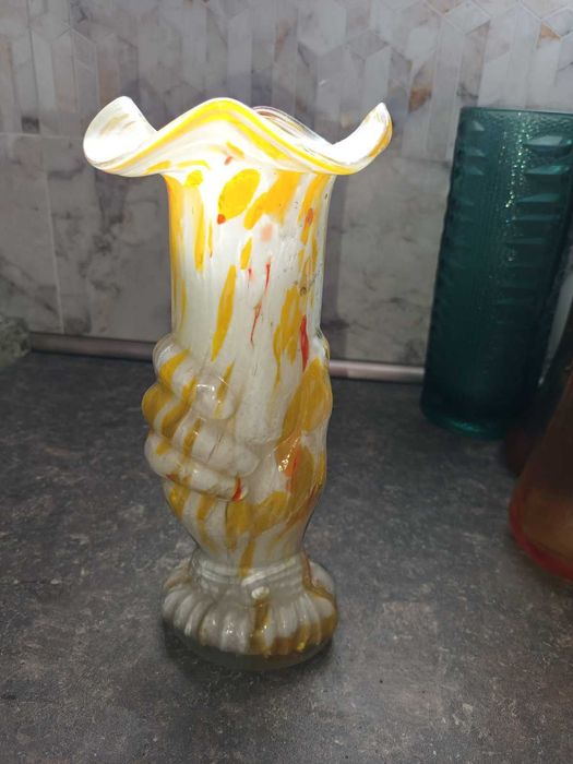 Стъклени вази тип Мурано