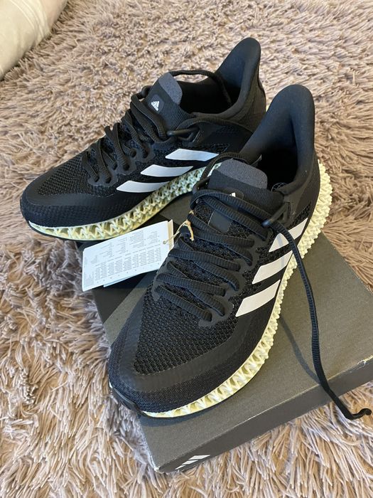Adidasi adidas