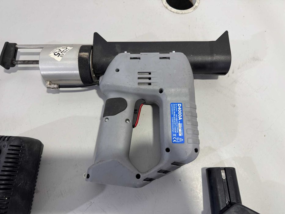 Пистолет за силикон - 13,2 V