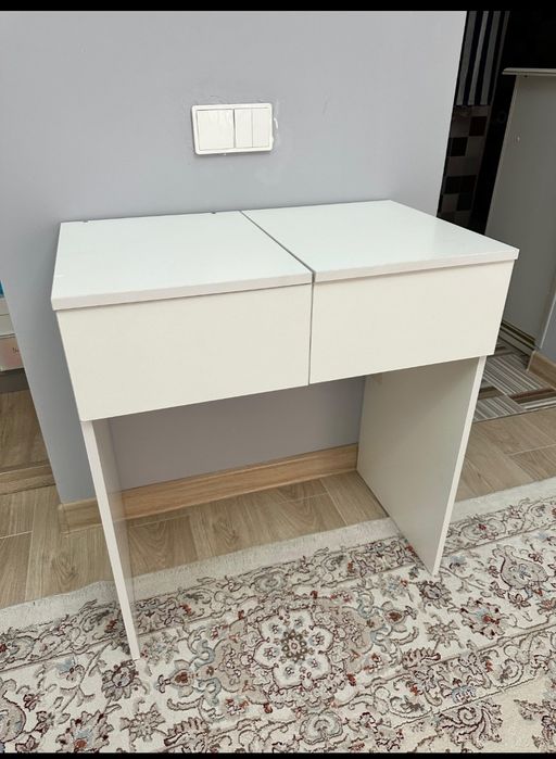 Продам трюмо  в отличном состоянии