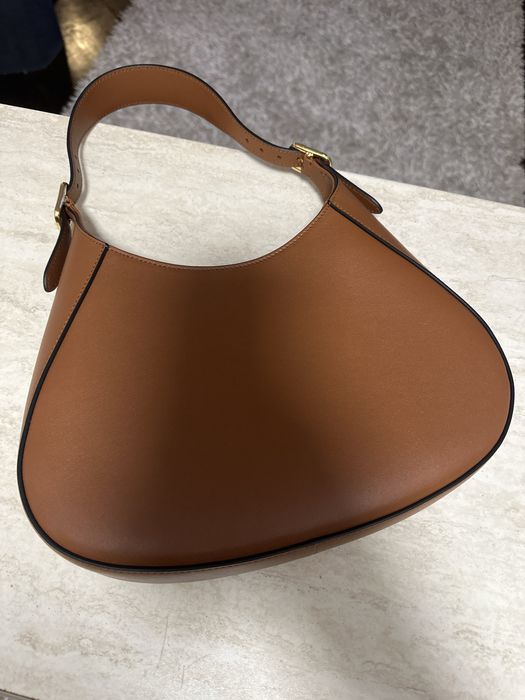 Vand geanta prada originala rog si ofer seriozitate