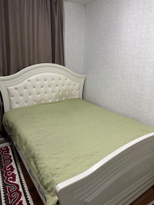 Продам спальный гарниртур