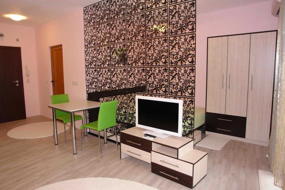 Продава се Едностаен апартамент в Пловдив, Христо Смирненски - 47 кв.м за 2158 €/кв.м - Снимка #1