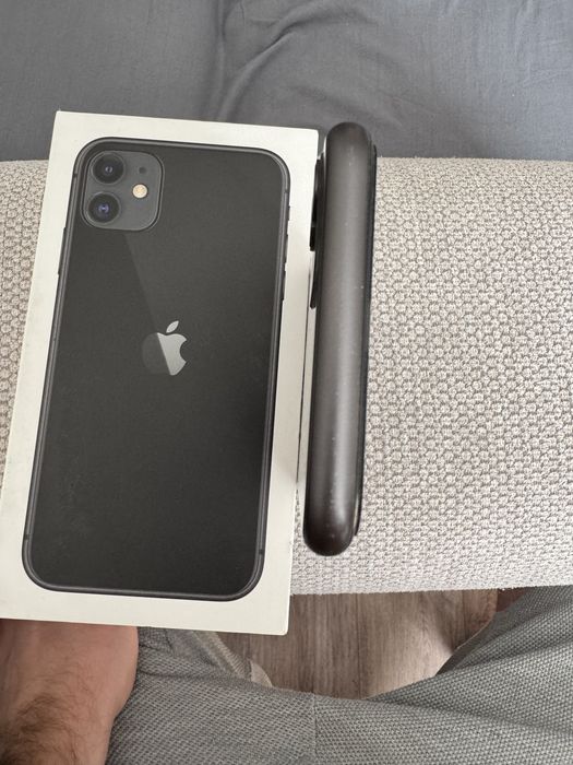 iPhone 11 128 gb акб 73%