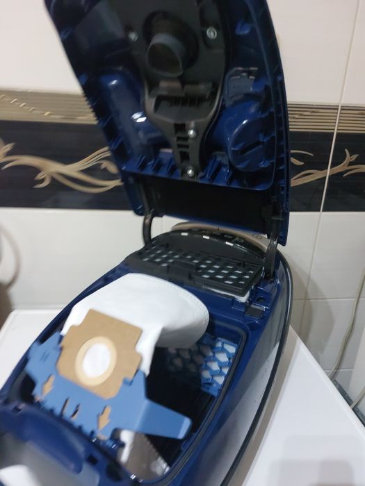 Прахосмукачка Miele Complete C3 Comfort EcoLine