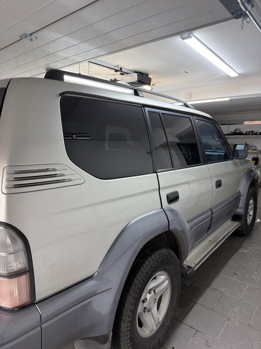 Затъмняване на автостъкла, полиране и пастиране на фарове с PPF защита