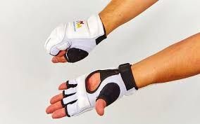 Перчатки для таэквондо (тхэквондо) WTF