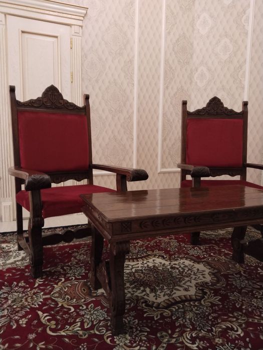 Антикварная мебель