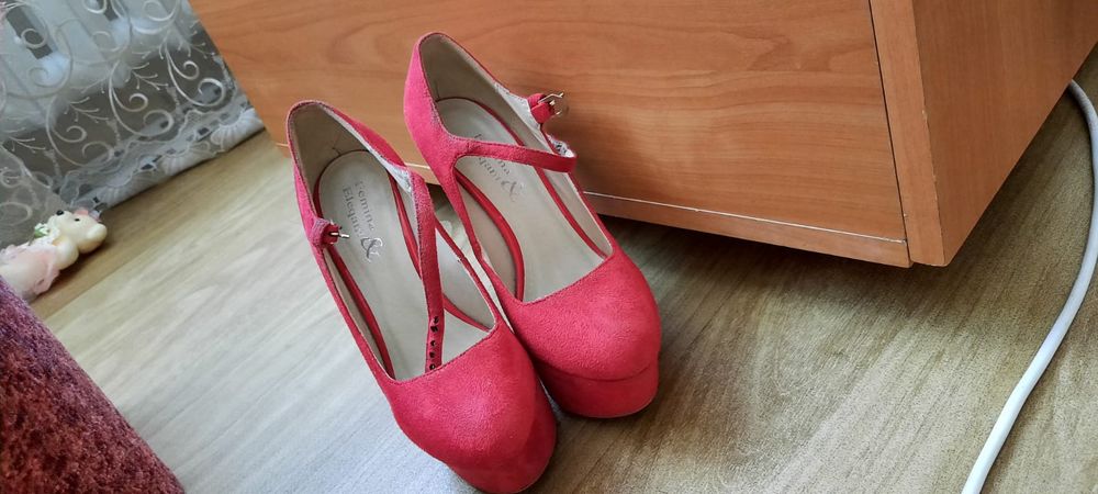 Туфли женские продам