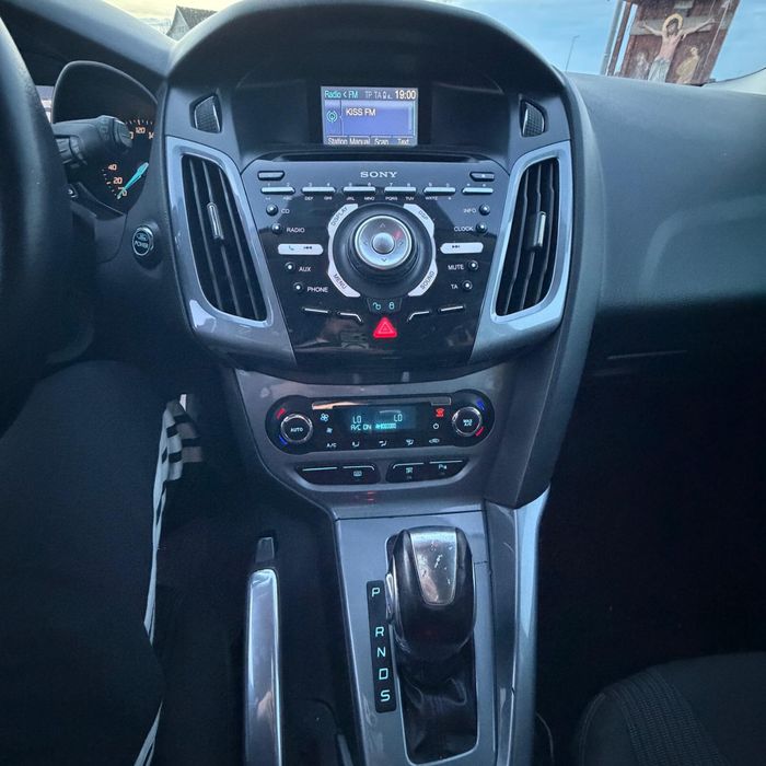 Ford Focus Titanium 2012  FULL!