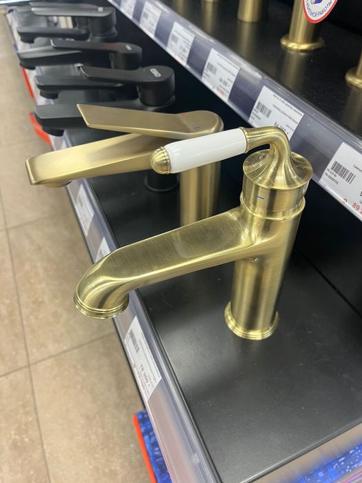 Продам смеситель для раковины Esko Prague