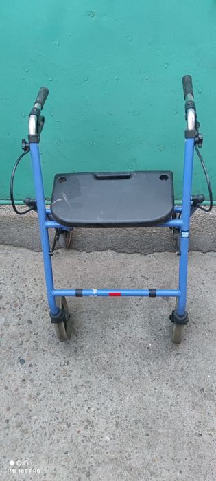 Cadru ajutător rolator