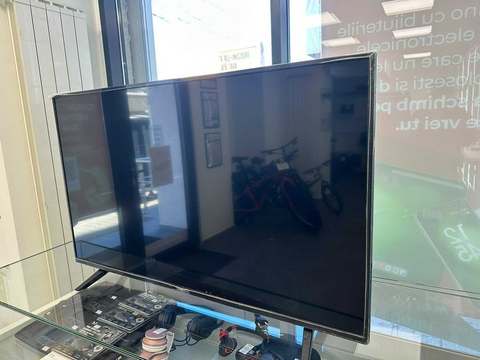 Smart TV 110cm LG 43UQ70003LB (ECA27 B.51271)-Garantie 2 ani!