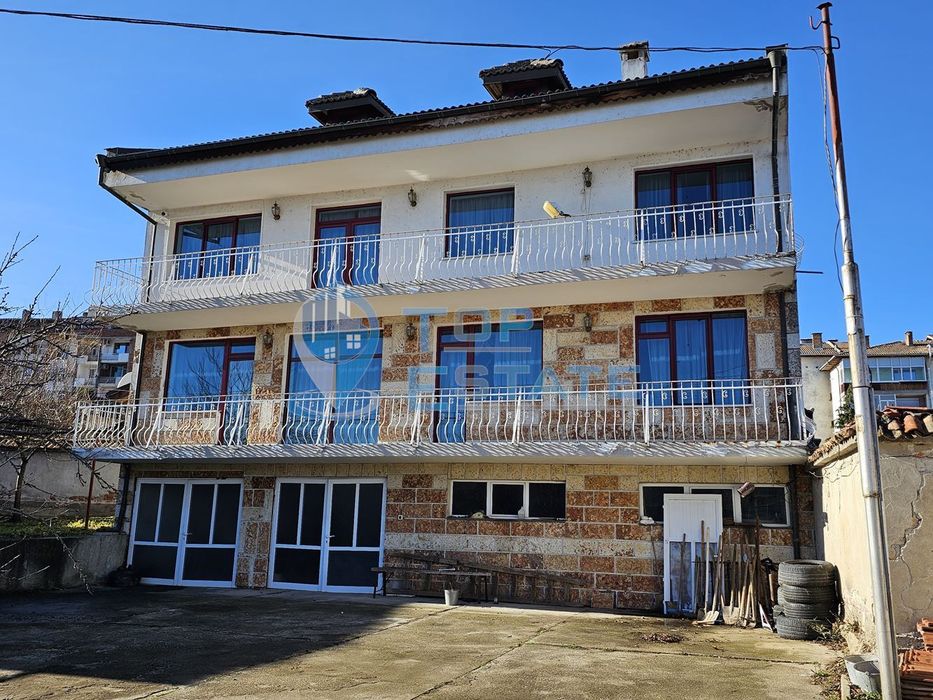 Продава се Къща в Лясковец - 496 кв.м за 505 €/кв.м - Снимка #1