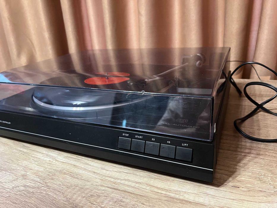 Dual CS 2225Q pick up, Full Automatic Direct Drive Quartz Controlled, AC Ortofon