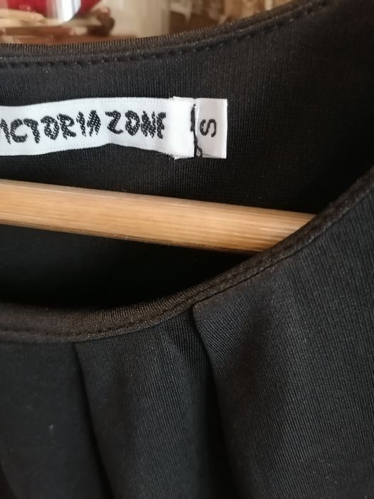 Продавам дамски рокли