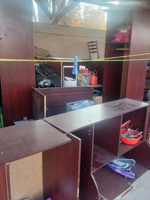 Mebel sotiladi srochna