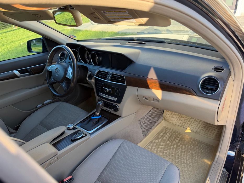 Mercedes-Benz C220 CDI Facelift (W204) | 2012 | 170 CP | Automat | Bi-Xenon | Blind Spot | Lane Assist