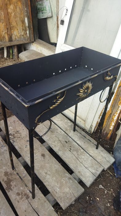 Мангал,со съёмными ножками