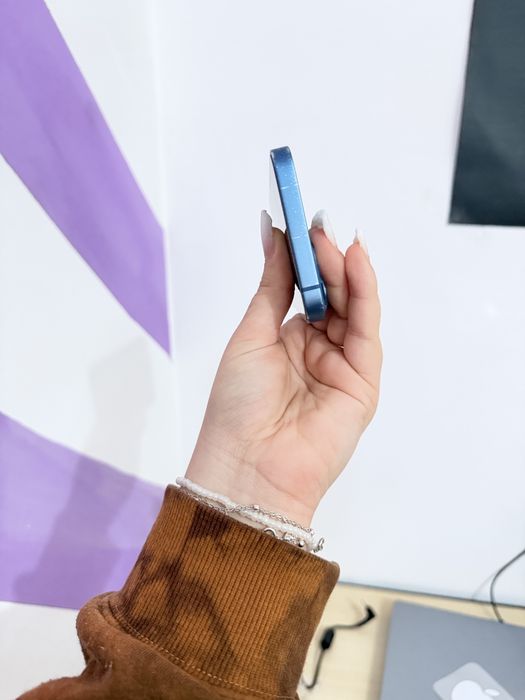 Iphone 13 în stare buna.