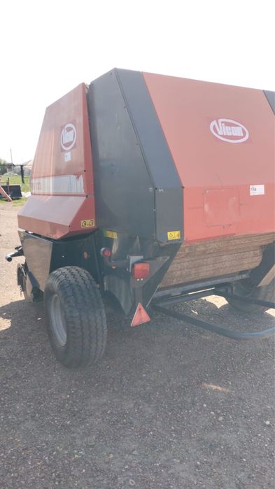 Пресс-подборщик Vicon