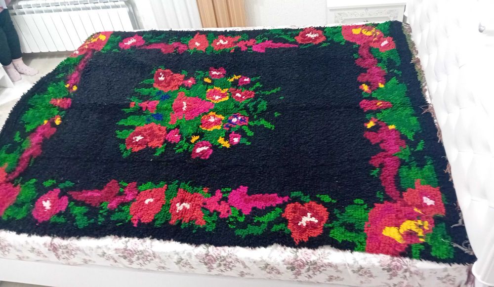 Ръчно тъкан губер