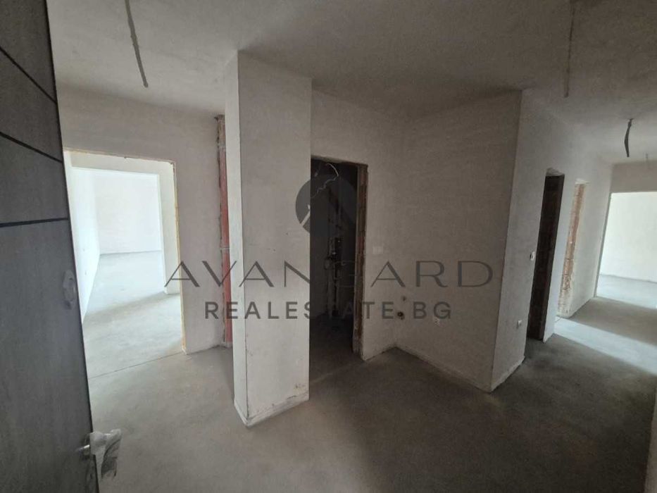 Продава се Тристаен апартамент в Пловдив, Център - 162 кв.м за 1482 €/кв.м - Снимка #4