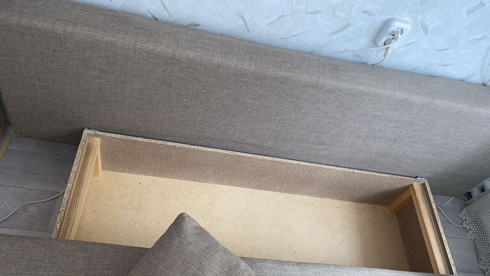 Продам диван выдвижной