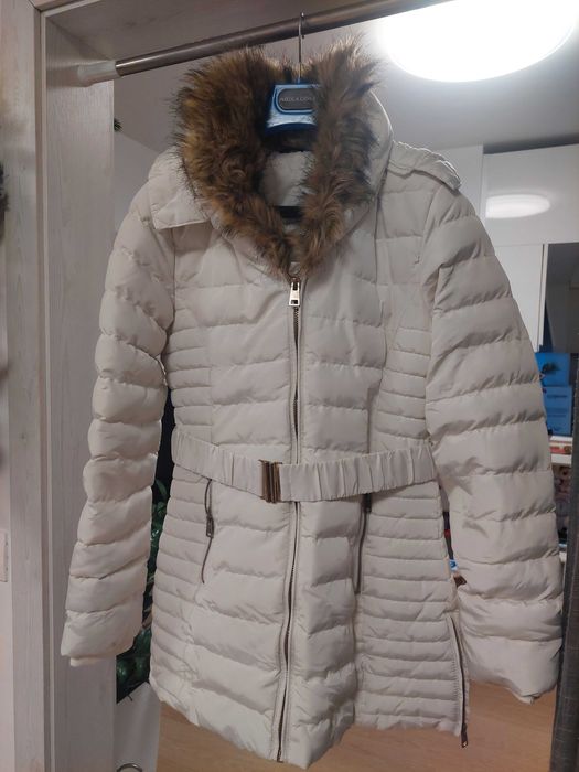 Бяло дамско зимно яке