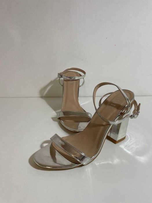 Сандали на ток  RAID 40 размер