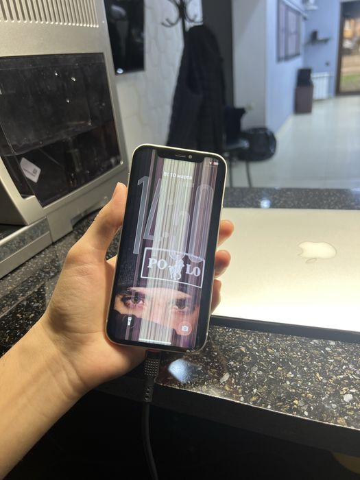 Экран надо поменят