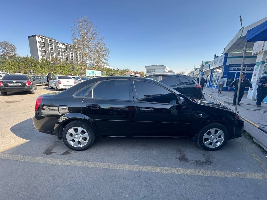 Srocna vikupkaga beriladi 2021 yil avtomat elegant plus gazi bor