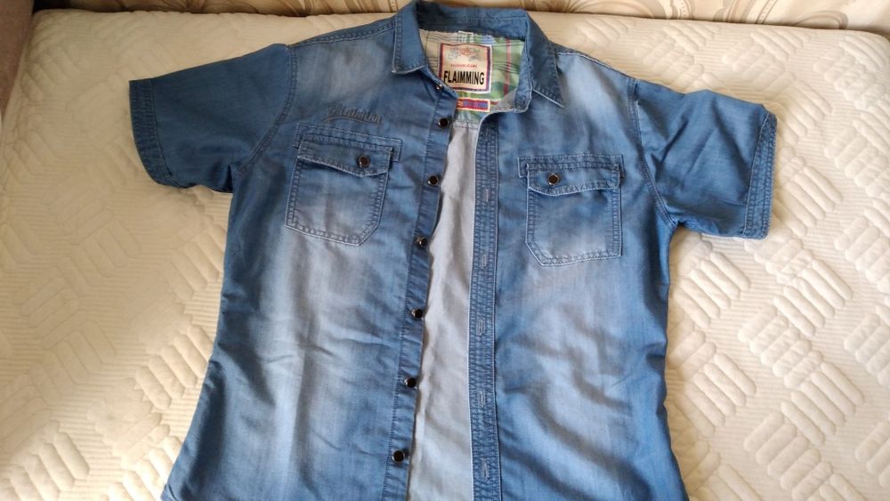 Мужская джинсовая рубашка