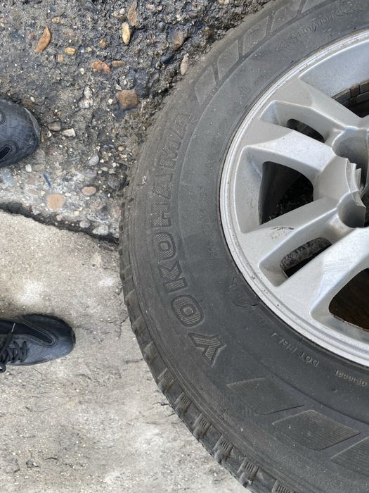 Продам диск с резиной на запаску