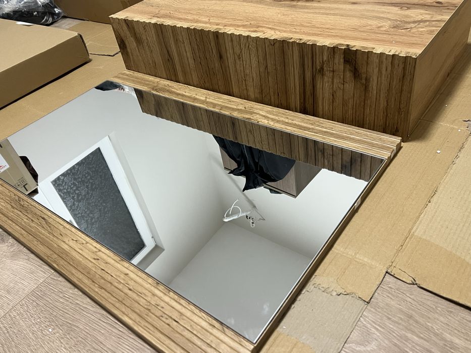 Тоалетка  с огледало