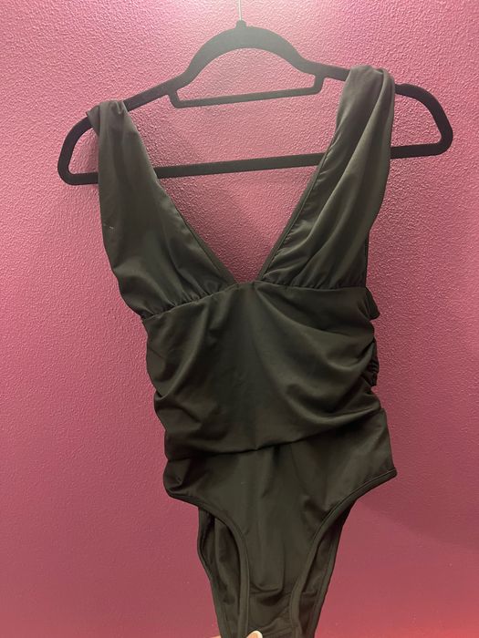 Елегантно черно боди