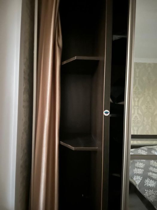 Продам спальный гарнитур