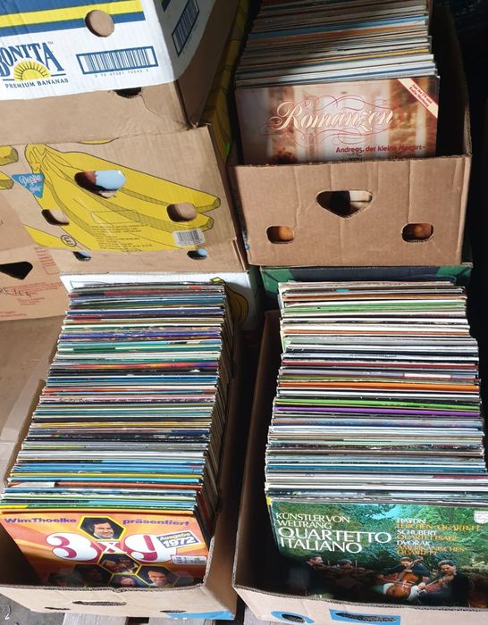 Vând Lot 1500 Discuri Vinil muzica clasica mixta pentru pick-up