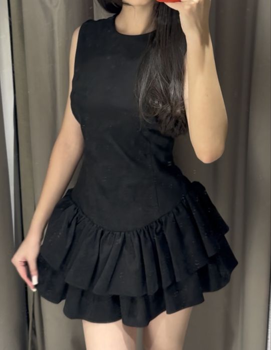 Короткое платье от Zara, черный